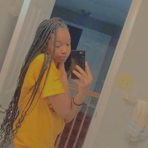 Meet your Posher, Marisa